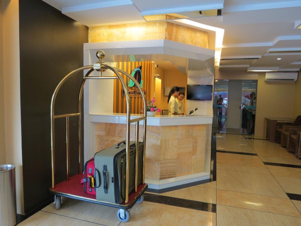 Business Alliance Hotel Yangon Extérieur photo