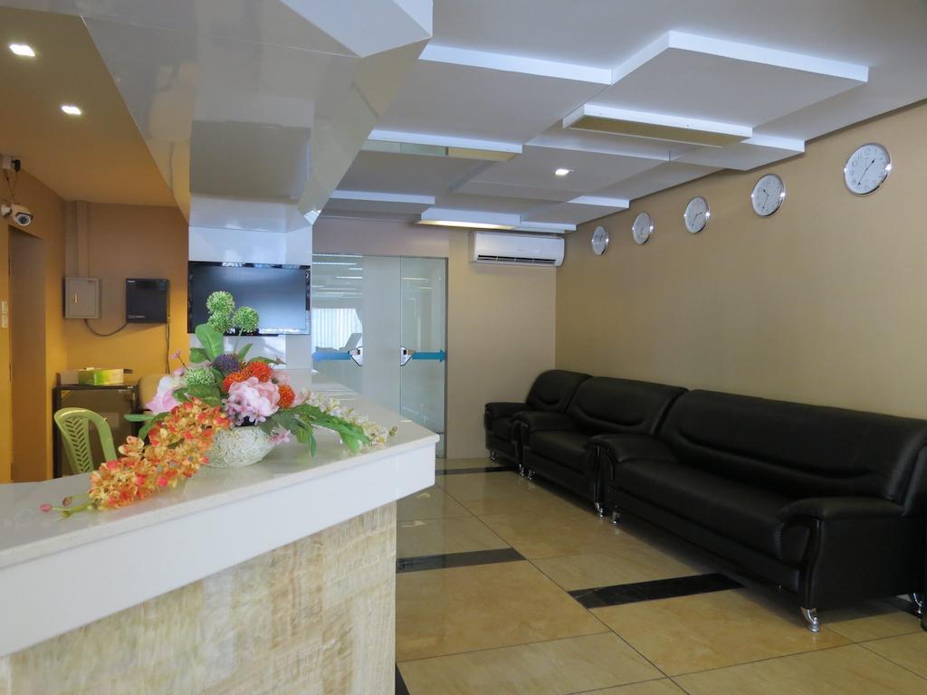 Business Alliance Hotel Yangon Extérieur photo