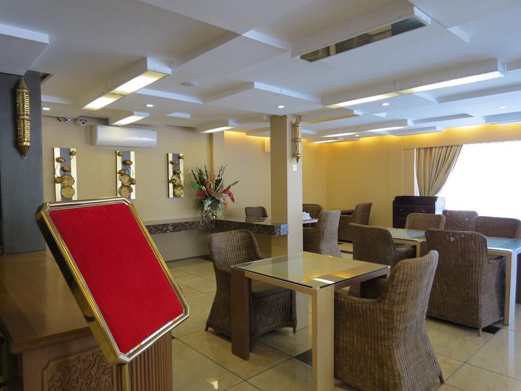 Business Alliance Hotel Yangon Extérieur photo