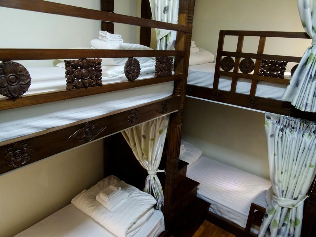 Business Alliance Hotel Yangon Extérieur photo