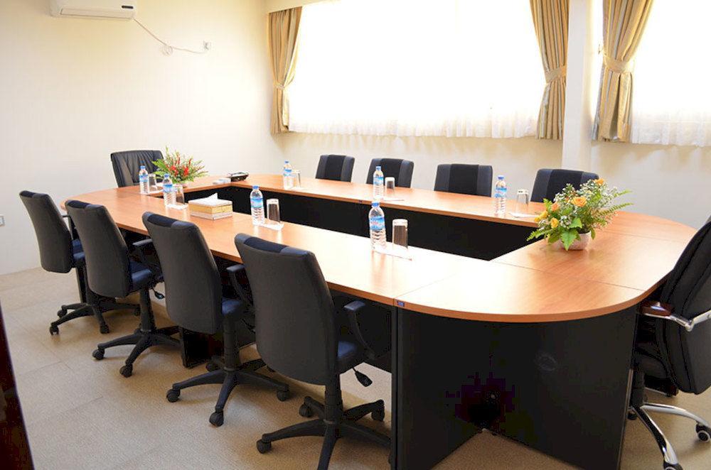 Business Alliance Hotel Yangon Extérieur photo