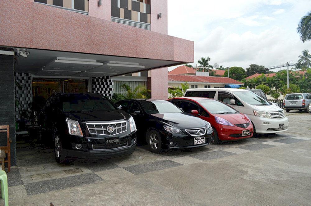 Business Alliance Hotel Yangon Extérieur photo
