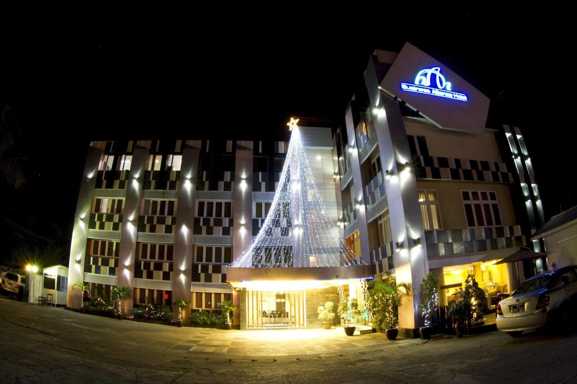 Business Alliance Hotel Yangon Extérieur photo